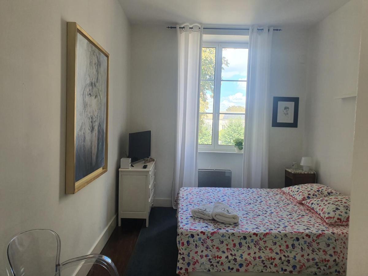 Maison Laurenza 2 Chambres D'Hotes Saint-Jean-de-Liversay Eksteriør billede