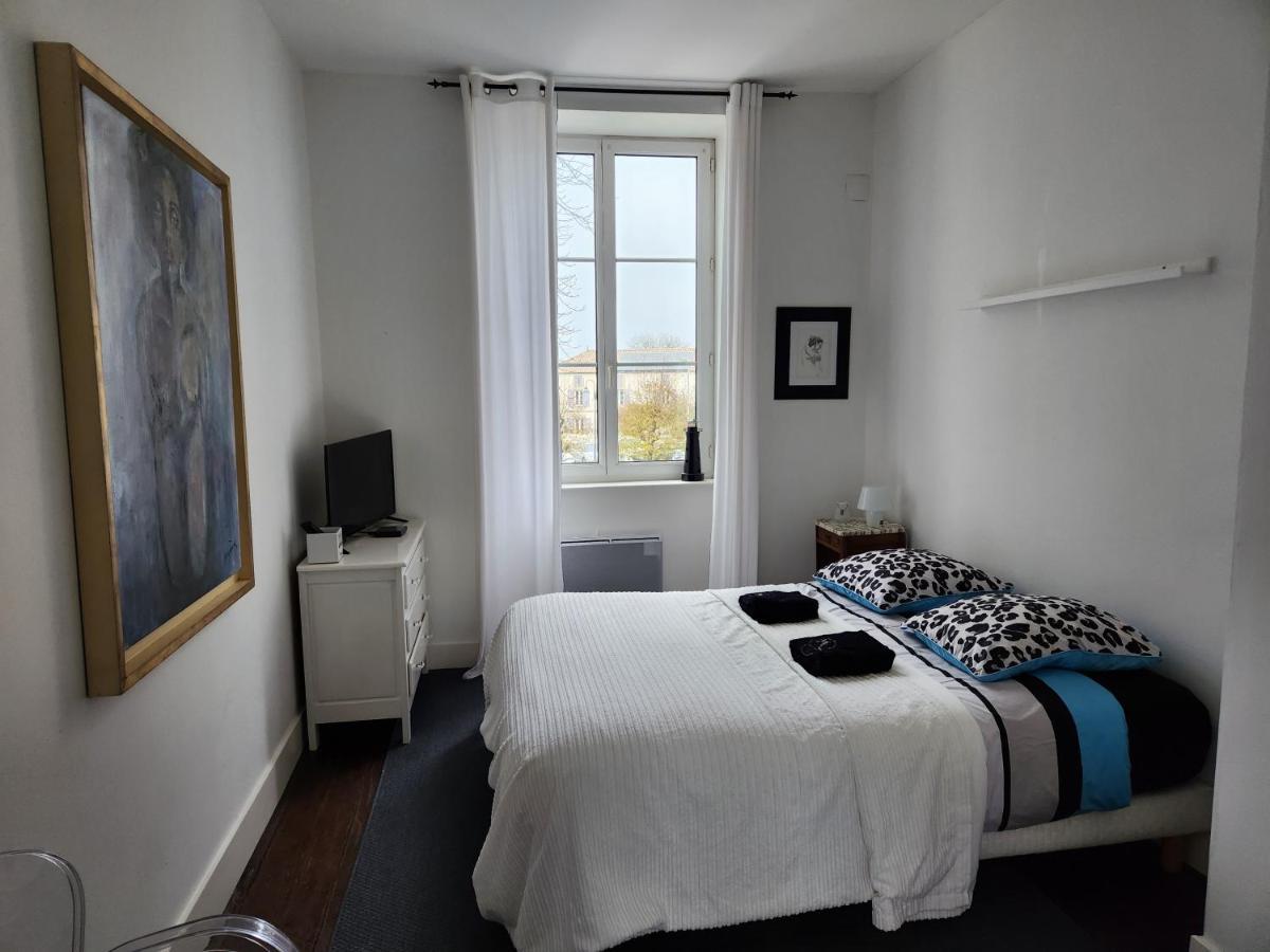 Maison Laurenza 2 Chambres D'Hotes Saint-Jean-de-Liversay Eksteriør billede